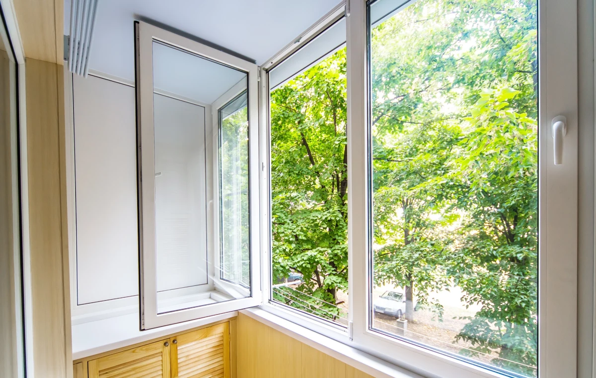 ​Wyrzucił partnerkę przez okno, sąd uznał, że nie chciał zabić - jest apelacja Prokuratora Rejonowego w Lublinie od wyroku Sądu Okręgowego z 9 grudnia 2021 roku. Sąd - zdaniem śledczych - niesłusznie przyjął, iż zamiarem sprawcy nie było doprowadzenie do śmierci pokrzywdzonej.