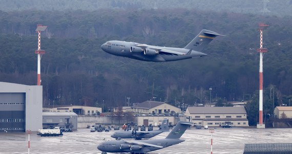 Ukraina prosi Niemcy o broń defensywną. Jest zainteresowana m.in. "uzbrojeniem dla obrony przeciwlotniczej i przeciwrakietowej" oraz "amunicją do działek automatycznych" - pisze w piątek dziennik "Sueddeutsche Zeitung".