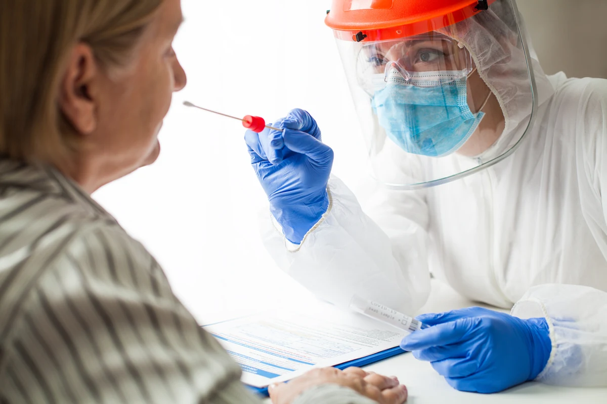 Całodobowy punkt wymazowy w Szpitalu Południowym na warszawskim Ursynowie od poniedziałku, 7 lutego, będzie funkcjonował 24 godziny na dobę przez 7 dni w tygodniu - poinformował ratusz dzielnicy Ursynów.