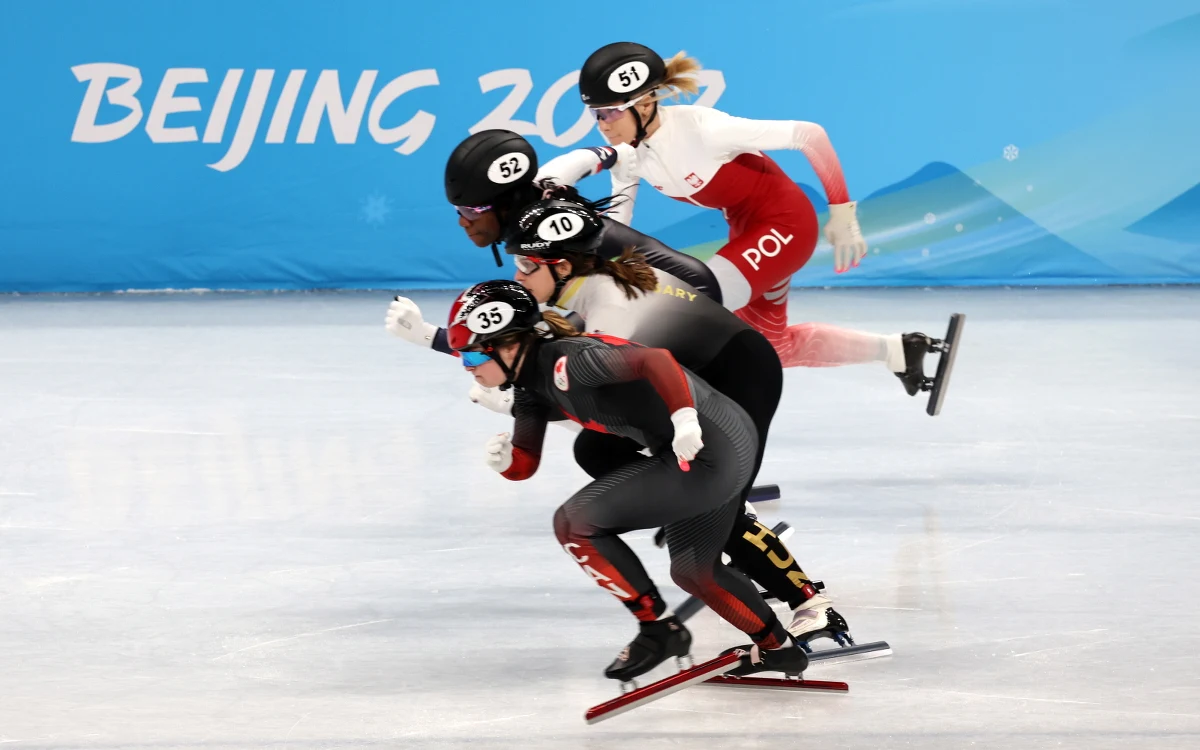 ​Polska sztafeta mieszana w short tracku odpadła w ćwierćfinale igrzysk w Pekinie. Kamila Stormowska, Nikola Mazur, Michał Niewiński i Łukasz Kuczyński zajęli ostatnie, czwarte miejsce w swojej serii. Złoty medal zdobyły Chiny.