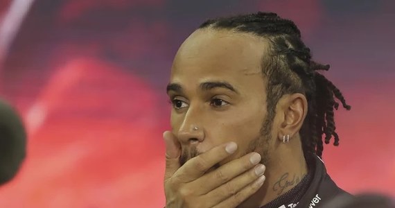 Gwiazdor Formuły 1 Lewis Hamilton po wielotygodniowej nieobecności powrócił do mediów społecznościowych. Na finiszu poprzedniego sezonu w kontrowersyjnych okolicznościach pokonał go Holender Max Verstappen, który sięgnął po mistrzostwo świata.