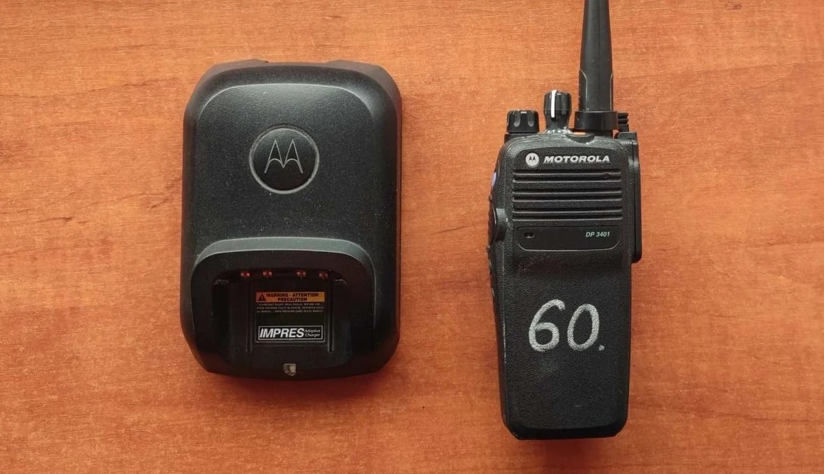 ​W nocy okradziono stację ratunkową na górze Chełm w Myślenicach. Zginęły trzy radiostacje, ratownicy proszą o pomoc w ich odzyskaniu.