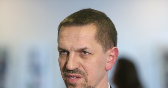 "Przekonanie, że to minister Kościński jest sam odpowiedzialny za tę sytuację (bałagan z Polskim Ładem - przyp. red.), jest oczywistą nieprawdą. To nie ma żadnego związku z rzeczywistością" - tak dzisiejszą dymisję Tadeusza Kościńskiego z resortu finansów komentował w Popołudniowej rozmowie w RMF FM socjolog prof. Jarosław Flis. "Główny problem polega na tym, że do dymisji powinien podać się Jarosław Kaczyński, a to akurat jest niewyobrażalne" - zauważył gość Pawła Balinowskiego. 