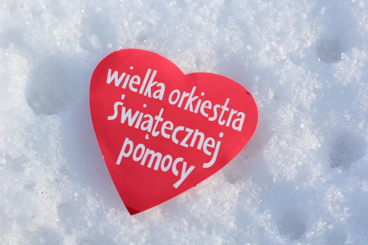 Wrocławscy policjanci zatrzymali mężczyznę, który ukradł skarbonkę z datkami dla Wielkiej Orkiestry Świątecznej Pomocy ze skupu złomu na terenie Ołbina. 36-latkowi, który dopuścił się kradzieży w recydywie, grozi do 7,5 roku więzienia.

