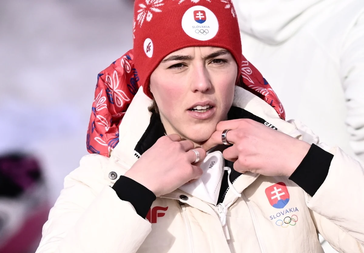 Petra Vlhova nie zawiodła słowackich kibiców i sięgnęła po złoty medal w slalomie na igrzyskach w Pekinie. Pecha miała wielka faworytka, Amerykanka Mikaela Shiffrin, która wypadła z trasy. Podobny los spotkał Polki: Magdalena Łuczak i Zuzanna Czapska nie ukończyły rywalizacji.