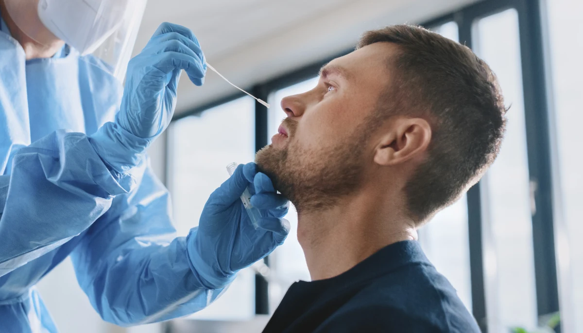 ​Przy szpitalu wojewódzkim w Lublinie powstanie pierwszy w regionie całodobowy punkt wymazowy. Ma on zostać uruchomiony w sobotę.