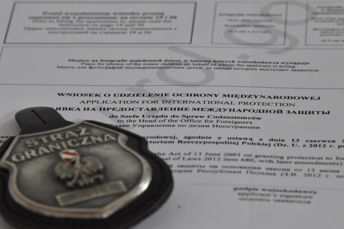 Do Placówki Straży Granicznej w Zgorzelcu przekazano we wtorek z Niemiec dziewięcioosobową rodzinę obywateli Afganistanu. Cudzoziemcy wcześniej starali się w Polsce o ochronę międzynarodową. Nielegalnie wyjechali do Monachium.