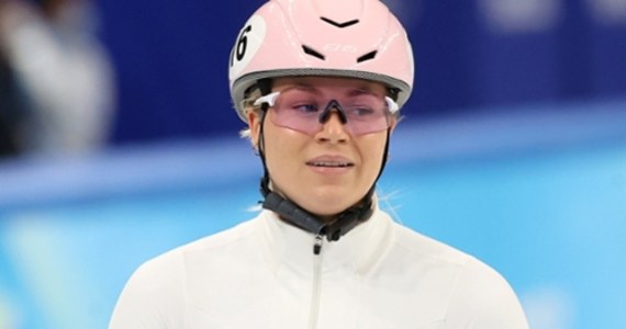 Natalia Maliszewska przystąpiła do rywalizacji na igrzyskach w Pekinie po zamieszaniu związanym z testami na koronawirusa. Dziś Polka ​wygrała swój bieg i awansowała do ćwierćfinału na 1000 m w short tracku. Dalsza rywalizacja w najbliższy piątek. W półfinale odpadła sztafeta kobiet.