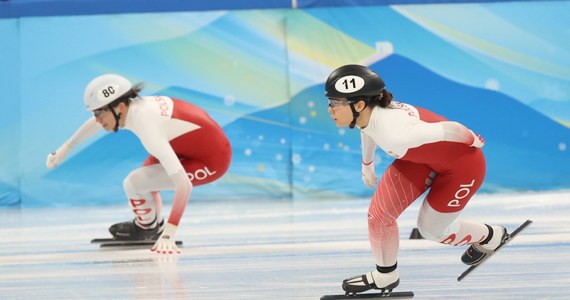 Polska sztafeta - w składzie: Nikola Mazur, Natalia Maliszewska, Patrycja Maliszewska i Kamila Stormowska – zajęła trzecie miejsce w swoim półfinale na 3000 m podczas igrzysk w Pekinie i wystąpi w finale B. Biało-czerwone rywalizowały z Holenderkami, reprezentantkami gospodarzy i Włoszkami. 