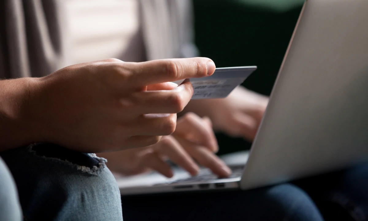 Przed Sądem Okręgowym w Lublinie rozpoczął się proces 33-letniego Chukwudiego I. oraz 26-letniej Idowu A. oskarżonych o oszukanie 35 kobiet metodą "na amerykańskiego żołnierza" i wyłudzenie od nich około miliona złotych. Oskarżeni nie przyznali się do winy.