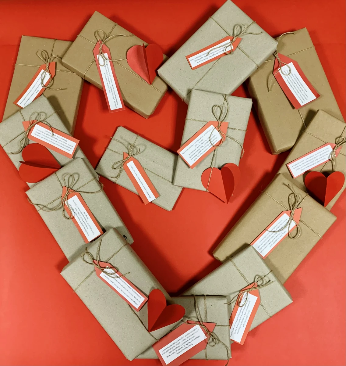 To może być wielka miłość, przelotna znajomość lub kompletne niedopasowanie - czyli jak w życiu. Na randkę w ciemno zaprasza miejska biblioteka publiczna w Szczecinie do filii nr 12 przy ulicy świętego Marcina. Na randez-vous zabrać można tam... książkę. Jaką? Tu decyduje ślepy traf.