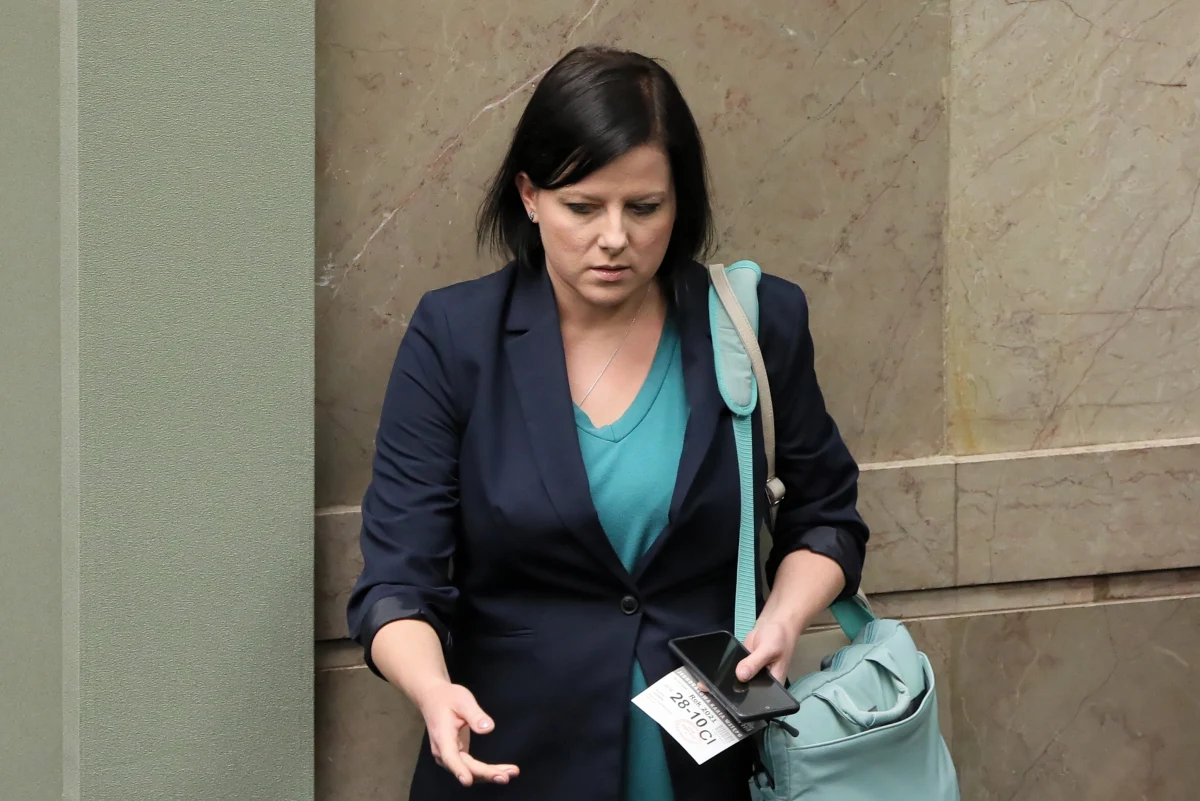 Sąd okręgowy będzie musiał jeszcze raz rozpoznać sprawę wypowiedzi aktywistki Fundacji Życie i Rodzina Kai Godek na temat osób homoseksualnych - zdecydował sąd apelacyjny. Słowa Godek, która m.in. przyrównała homoseksualizm do zboczenia, uznał za mowę nienawiści i szczucie na inne osoby.