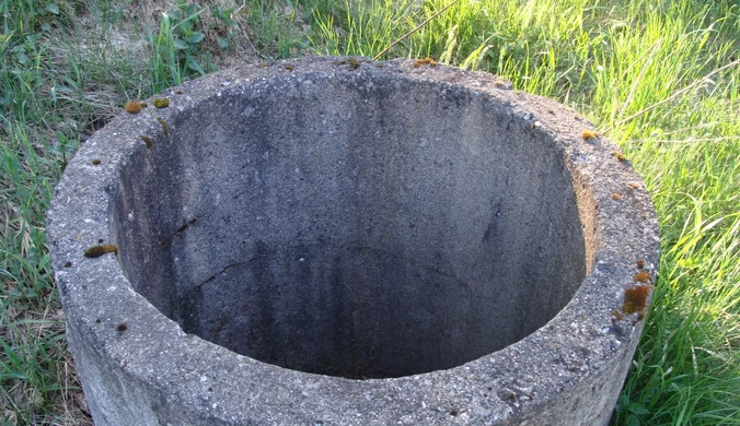 Mieszkaniec Michałowa znalazł w swojej studni martwego sąsiada