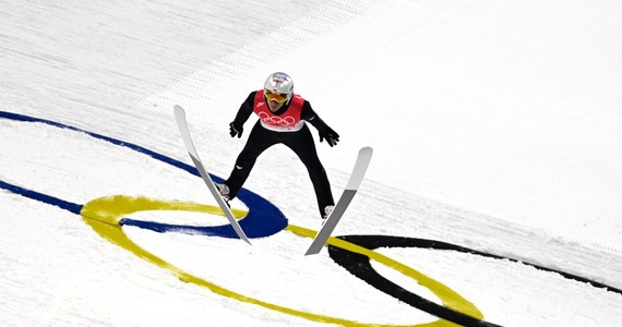 Czterech Polaków zobaczymy w sobotniej rywalizacji olimpijskich skoczków narciarskich na dużej skoczni. Najlepszy z biało-czerwonych był Kamil Stoch.