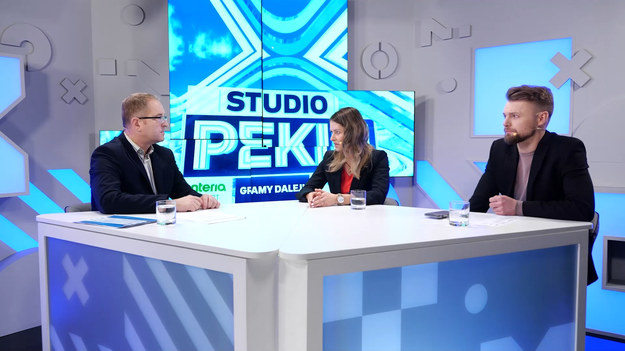 "Studio Pekin - Gramy Dalej!" to codzienna dawka sportowych wiadomości z aren Igrzysk Olimpijskich w Pekinie. Dziennikarze i eksperci Interii Sport omawiają i analizują wyczyny sportowców na najważniejszej zimowej imprezie czterolecia.

Gośćmi w studiu Interii Sport byli Weronika Nowakowska i Jan Ziobro.

Oglądaj codziennie krótkie flesze w Interii, a w najważniejsze dni zmagań polskich olimpijczyków będziemy na żywo, tuż po zawodach, komentować co wydarzyło się w Pekinie.

Ponadto program "Studio Pekin" od poniedziałku do piątku na antenie Polsatu News o godzinie 17:40 i codziennie w Polsacie Sport Extra o godzinie 20:00. Zapraszamy!