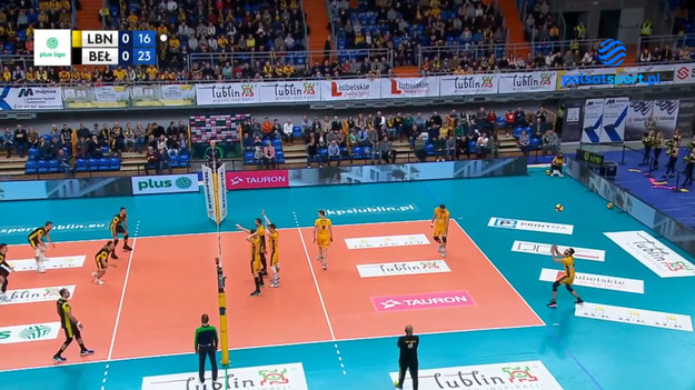 PGE Skra Bełchatów pokonała LUK Lublin w 20. kolejce PlusLigi. Bełchatowianie triumfowali na wyjeździe 3:0. Oto skrót meczu. 