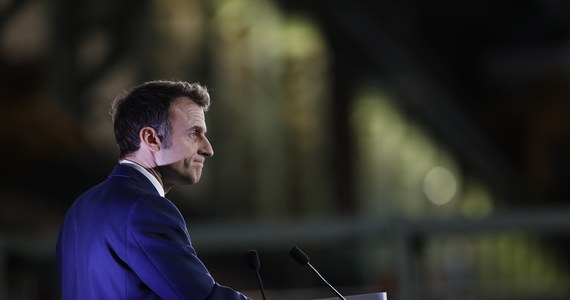 Prezydenci Rosji i Francji, Władimir Putin i Emmanuel Macron, rozmawiali w sobotę na temat Ukrainy. Jak przekazał Pałac Elizejski, cytowany przez AFP, przywódcy próbowali "osłabić rosnące napięcie w kryzysie rosyjsko-ukraińskim". Kreml potwierdził jedynie, że rozmowa się odbyła.