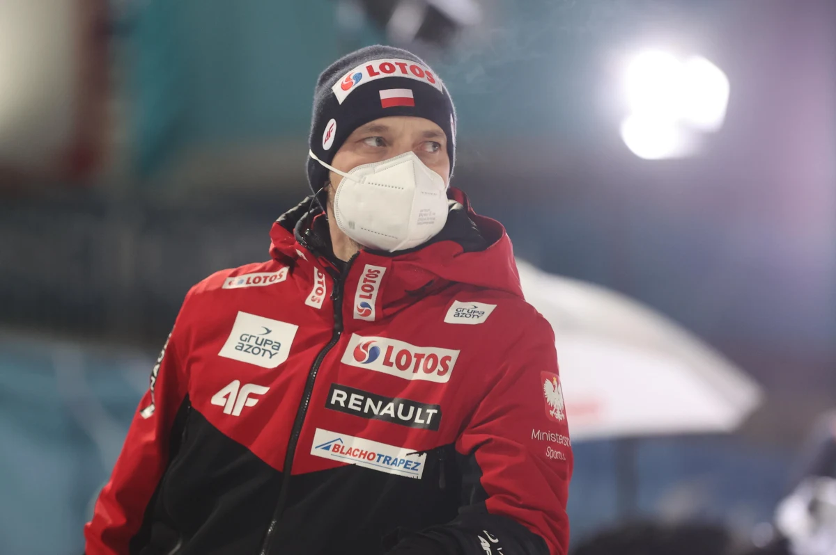 Trener polskich skoczków narciarskich Michal Dolezal powiedział, że jest dumny z Kamila Stocha, który zajął czwarte miejsce w olimpijskim konkursie na dużej skoczni w Zhangjiakou. "Pokazał, jakim jest niesamowitym zawodnikiem" - podkreślił.