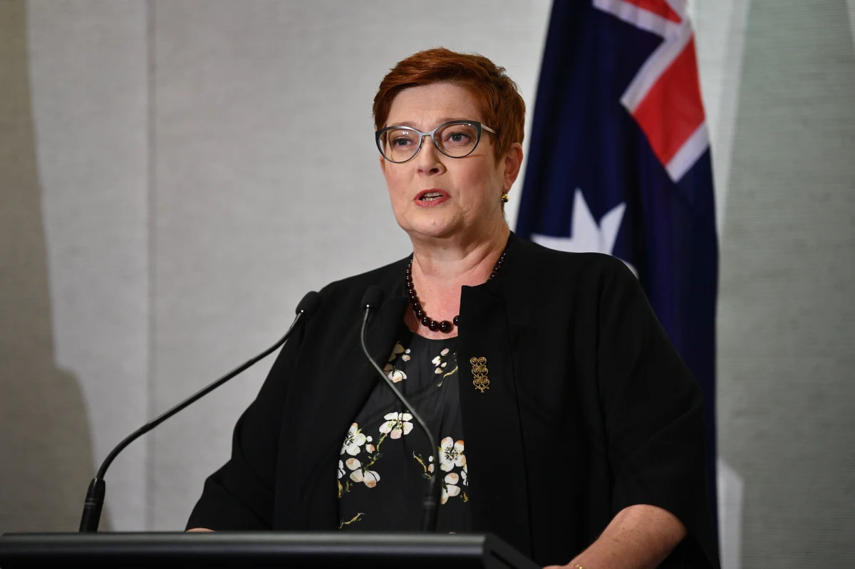 Australia tymczasowo zawiesiła operacje w swojej ambasadzie w Kijowie i ewakuowała personel w związku z pogarszającą się szybko sytuacją na granicy ukraińsko-rosyjskiej - poinformowała szefowa australijskiego MSZ Marise Payne.