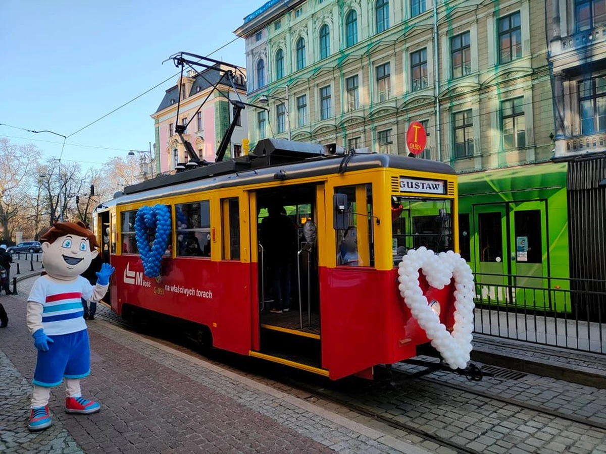 Z okazji Walentynek wrocławskie MPK przygotowało niespodziankę, nie tylko dla zakochanych. To koncert w jednym z najbardziej kultowych wrocławskich tramwajów. Jeździ on swoją trasą od 13 do 14 lutego.
