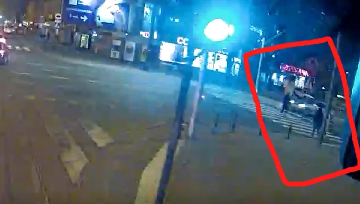 Częstochowska policja poszukuje świadków oraz wszystkie osoby, które mają nagrania listopadowego wypadku, spowodowanego przez kierowcę bmw, który wsiadł za kierownicę pomimo sądowego zakazu. Zginął wtedy mężczyzna potrącony na przejściu dla pieszych. 