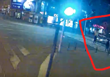Potrącił pieszego i 200 metrów dalej spowodował kolizję. Policja poszukuje świadków