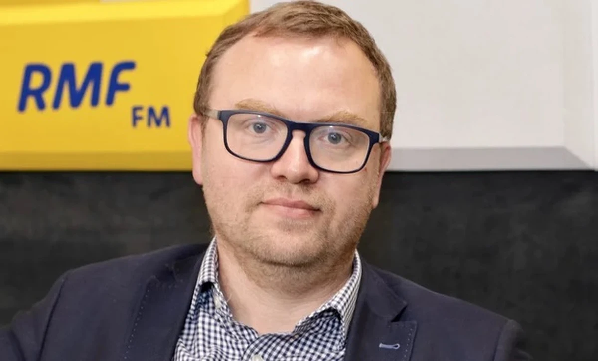 "Wachlarz działań Rosji jest bardzo szeroki - to może być zwiększenie intensywności wojny w Donbasie, mogą być działania o charakterze stricte wojskowym, a wreszcie może to być wielki blef" - tak o możliwym rozwoju sytuacji na Ukrainie mówił w Porannej rozmowie w RMF FM dr Adam Eberhardt, dyrektor Ośrodka Studiów Wschodnich. "Wszystkie karty są w grze. Chłodna kalkulacja wskazuje, że wjazd czołgami do Kijowa jest najmniej prawdopodobny" - ocenił gość Roberta Mazurka. 