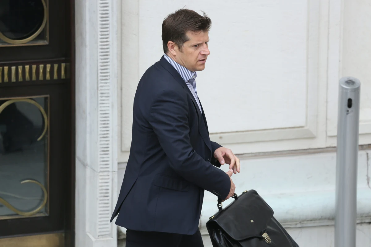 Cezary Kucharski przebywa w szpitalu w ciężkim stanie. Nowe informacje na temat zdrowia byłego reprezentanta Polski w piłce nożnej oraz menedżera sportowego przekazał m.in. Roman Kosecki. "Stan Czarka jest bardzo ciężki" - powiedział w rozmowie z portalem eurosport.pl.