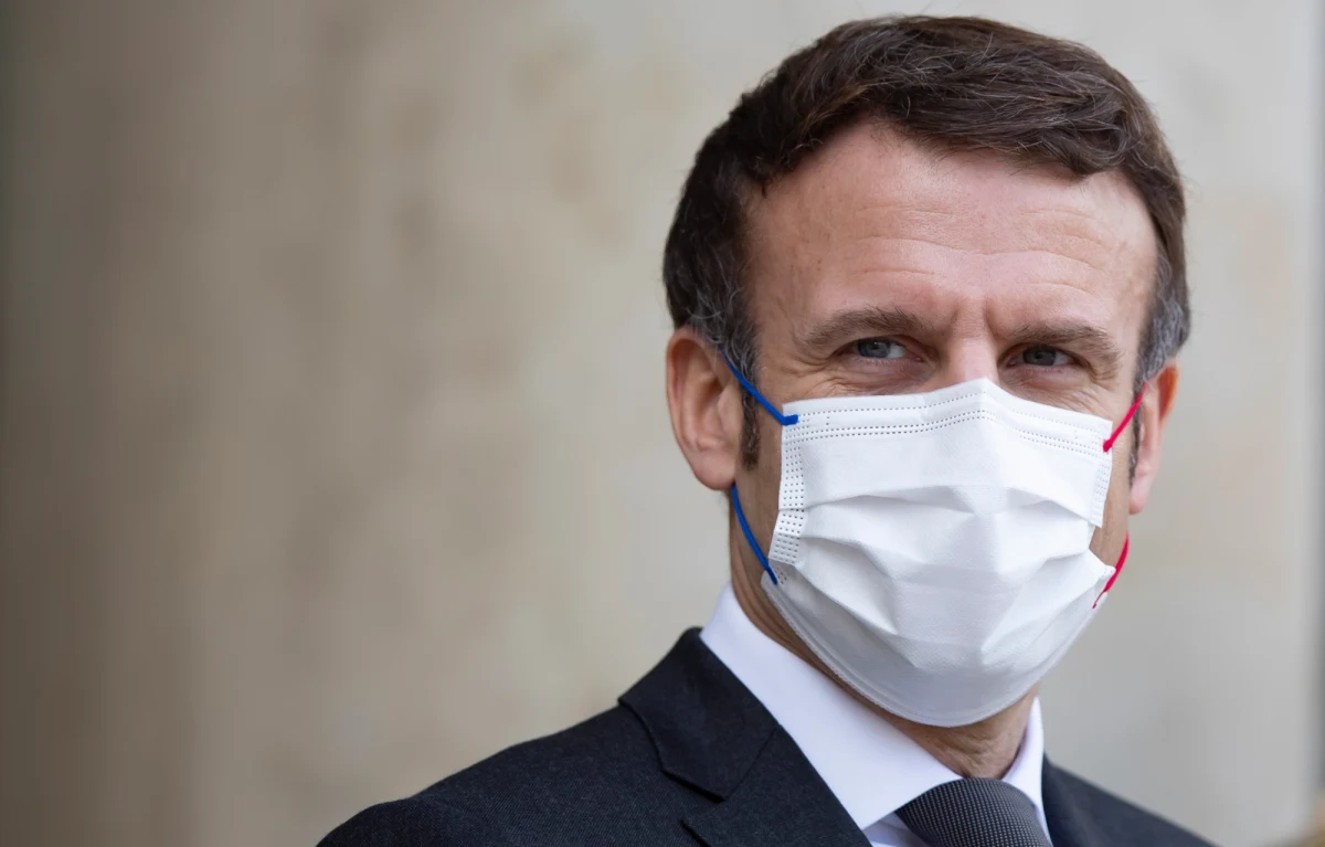 Stanowiska Francji i USA wobec prezydenta Rosji Władimira Putina pozostaną "ściśle skoordynowane". Prezydent Francji Emmanuel Macron i prezydent USA Joe Biden odbyli we wtorek około godzinną rozmowę telefoniczną - przekazał Pałac Elizejski.