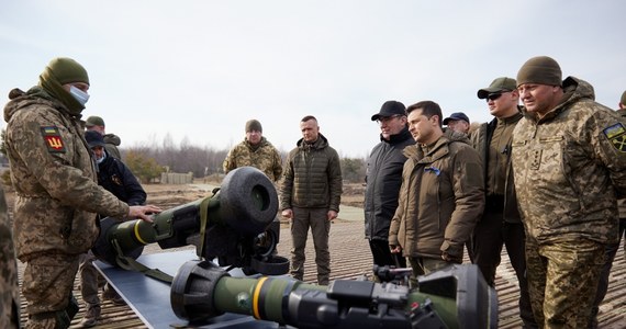 Rosja kontynuuje przemieszczanie swoich wojsk w kierunku granicy z Ukrainą. Prawdopodobnie przeprowadzi ograniczony atak militarny na ten kraj - powiedział w środę szef estońskiej Służby Wywiadu Zagranicznego Mikk Marran.