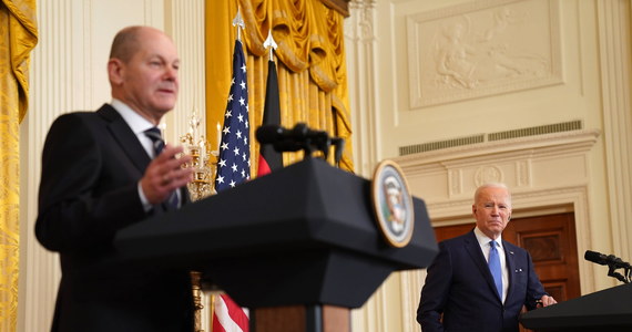 Prezydent USA Joe Biden rozmawiał wczoraj z kanclerzem Niemiec Olafem Scholzem, m.in. na temat koordynacji potencjalnych sankcji przeciwko Rosji oraz wzmocnienia wschodniej flanki NATO - poinformował Biały Dom.