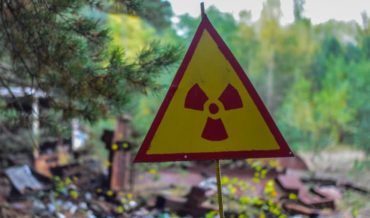 ​Dwóch nastolatków z Mirkowa oddało na złom radioaktywne rdzenie. W związku ze sprawą policja oraz straż pożarna przeszukały jedną z posesji w tej podwrocławskiej miejscowości.