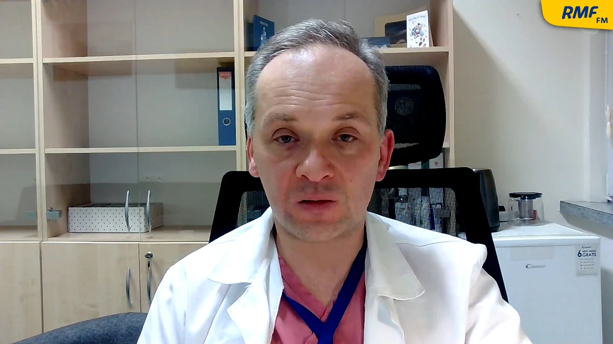 "To jest wyraz dużego optymizmu i oczekiwań społecznych. Wszyscy byśmy chcieli, żeby pandemia się skończyła. Wolałbym, żeby ogłosić koniec pandemii po jej zakończeniu, a nie przed. Parę razy już się pomyliliśmy" - mówił w Popołudniowej rozmowie w RMF FM dr Konstanty Szułdrzyński, szef Kliniki Anestezjologii i Intensywnej Terapii w szpitalu MSWiA w Warszawie, komentując słowa ministra zdrowia Adama Niedzielskiego o początku końca pandemii koronawirusa.