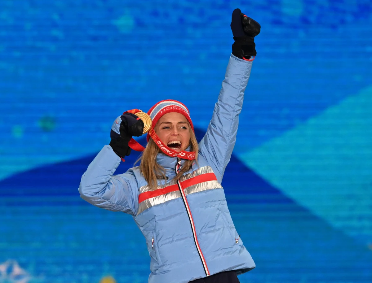 Biegaczka narciarska Norweżka Therese Johaug, która w Pekinie zdobyła już dwa złote medale ujawniła, że niedzielny start na dystansie 30 km będzie ostatnim w jej karierze na igrzyskach olimpijskich.