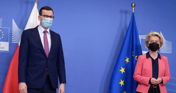 "W Krajowym Planie Odbudowy zostało nam jeszcze do przedyskutowania ok. 5 proc. tematów pierwotnie ustalonych przez Komisję Europejską" - powiedział na konferencji w Brukseli premier Mateusz Morawiecki. Dodał, że po dzisiejszych rozmowach z KE szanse na porozumienie ws. KPO lekko wzrosły.