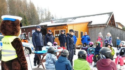 Podkarpacie: Policjanci patrolują stoki narciarskie i edukują