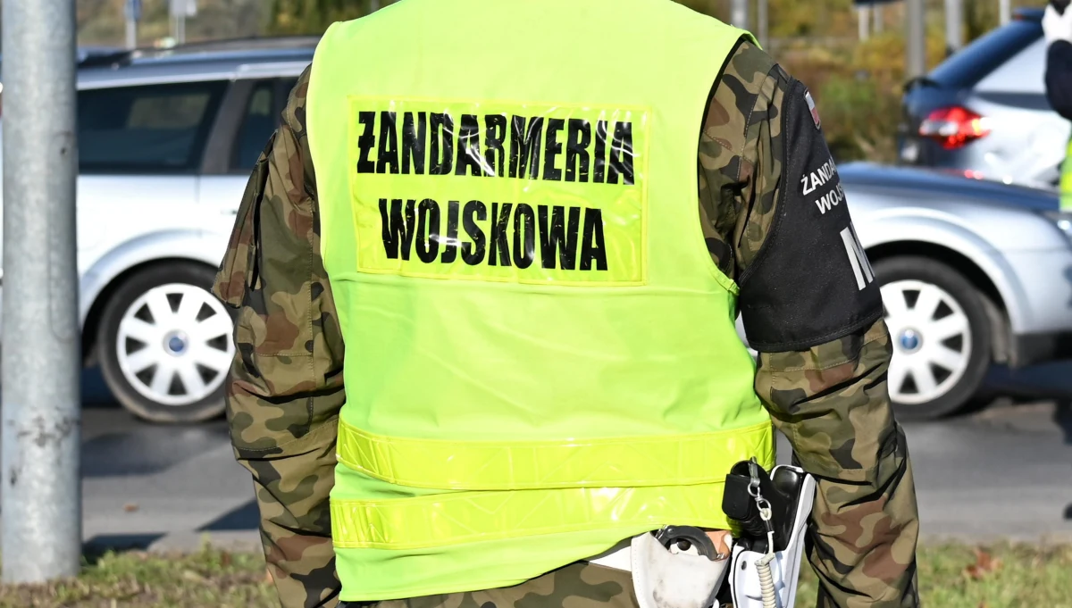 Pracownik Oddziału Wart Mazowieckiego Oddziału Żandarmerii Wojskowej w czasie wolnym od służby uratował życie młodemu mężczyźnie.