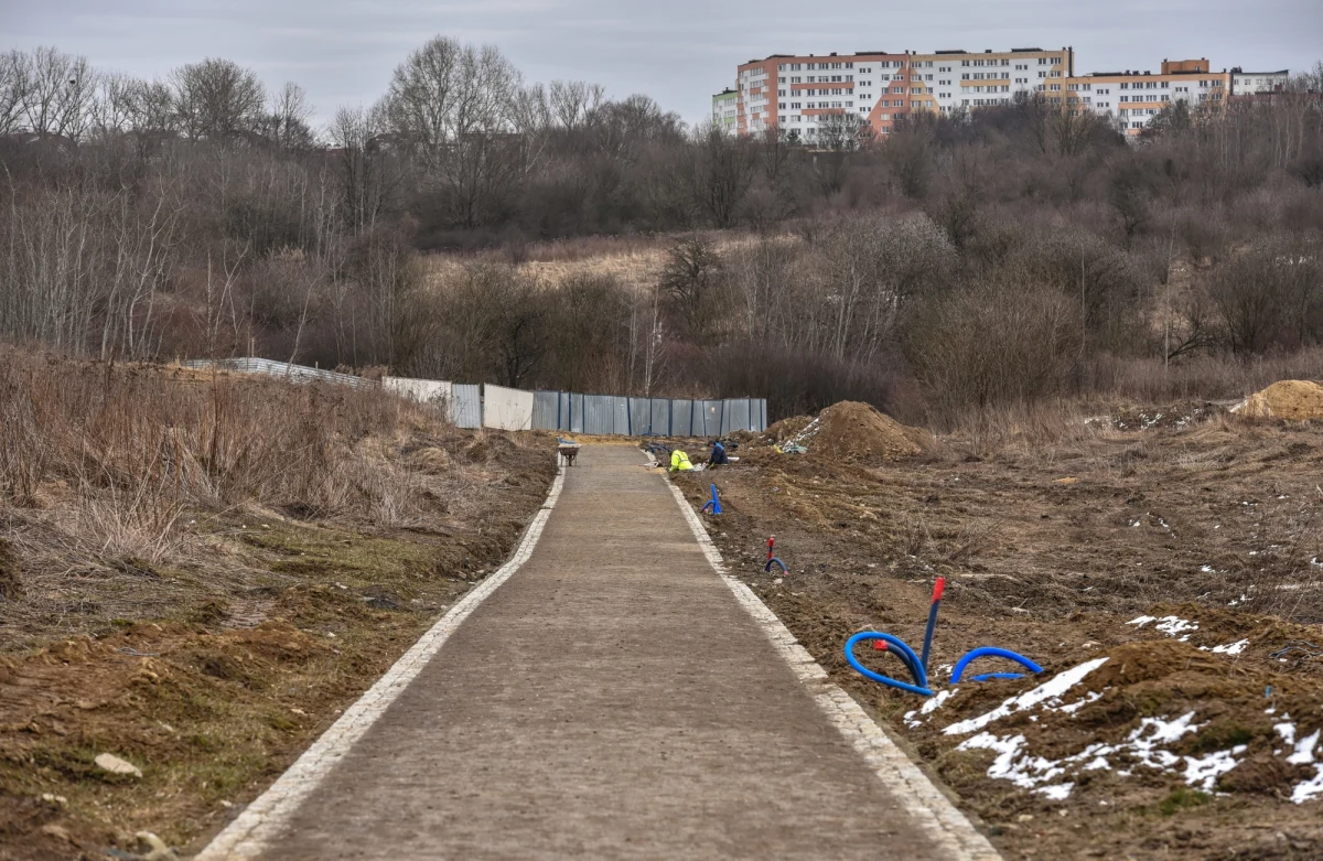 To jeszcze nie koniec sądowych spraw związanych z lubelskimi górkami czechowskimi, nazywanymi "zielonymi płucami Lublina". Batalia o możliwość ich częściowego zabudowania ciągnie się od 20 lat. I potrwa jeszcze dłużej. Miasto złożyło skargę kasacyjną do Naczelnego Sądu Administracyjnego. Nie zgadza się z niekorzystnym wyrokiem.