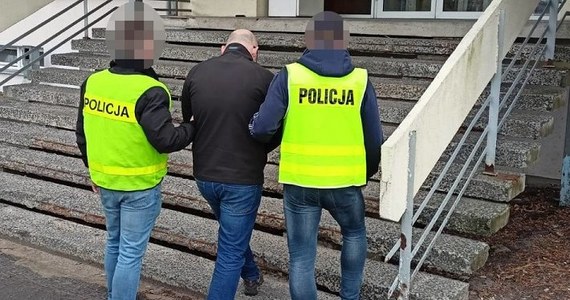 ​Kradł auta i sprzedawał je w skupach złomu. Łódzcy policjanci zatrzymali 47-latka. Mężczyźnie grozi 10 lat więzienia.