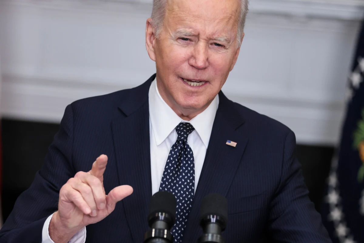 Jestem przekonany, że prezydent Rosji Władimir Putin podjął już decyzję o inwazji na Ukrainę – mówił prezydent USA Joe Biden, podczas piątkowego spotkania z przywódcami państw NATO. Zapowiedział, że USA mają informacje świadczące o tym, że do ataku dojdzie w ciągu najbliższych kilku dni.