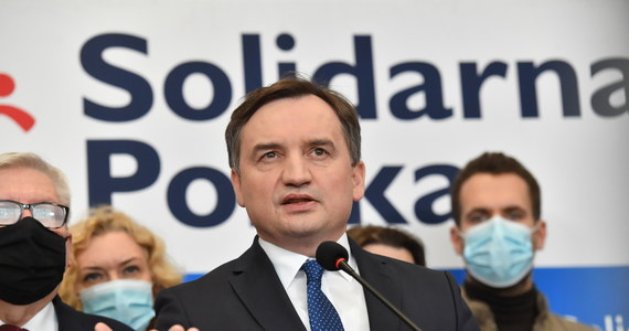 Zarząd Solidarnej Polski podjął decyzję o zgłoszeniu własnego projektu ustawy o Sądzie Najwyższym w ramach tych projektów, które zostały zgłoszone przez prezydenta Andrzeja Dudę i przez Prawo i Sprawiedliwość - poinformował w sobotę minister sprawiedliwości, szef Solidarnej Polski Zbigniew Ziobro.