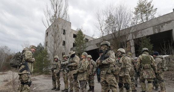 ​Od początku doby wspierani przez Rosję separatyści w Donbasie na Ukrainie naruszyli rozejm 98 razy - poinformował w sobotę sztab Operacji Połączonych Sił Zbrojnych Ukrainy. W ostrzałach zginęło dwóch ukraińskich żołnierzy, a czterech zostało rannych.