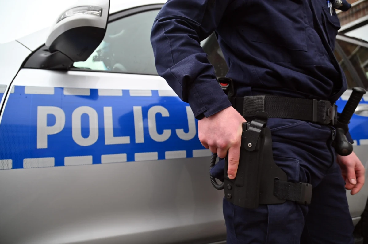 Pomorska policja szuka chętnych do pracy. 190 wakatów czeka na przyszłych funkcjonariuszy w tym województwie. Braki nie są już tak duże, jak choćby przed rokiem. Odpowiedzialni za rekrutację przekonują między innymi rosnącymi pensjami. 