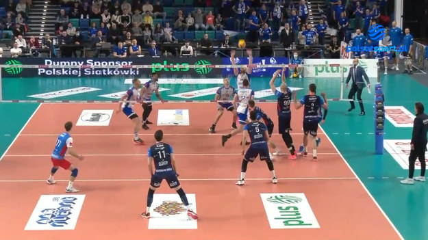 Skrót meczu 21. kolejki PlusLigi MKS Ślepsk Malow Suwałki – Grupa Azoty ZAKSA Kędzierzyn-Koźle 0:3 (22:25, 21:25, 21:25).

MKS Ślepsk Malow Suwałki: Laskowski, Łukasik, Makowski, Klinkenberg, Ziobrowski, Bołądź, Takvam, Rudziewicz, Buchowski, Sapiński, Halaba, Smoliński, Tuaniga, Libero: Filipowicz, Czunkiewicz
Trenér: Dominik Kwapisiewicz

Grupa Azoty ZAKSA Kędzierzyn-Koźle: Klęk, Kaczmarek, Kosian, Rejno, Janusz, Staszewski, Kluth, Kaciczak, Śliwka, Semeniuk, Smith, Kalembka, Kozłowski, Żaliński, Huber, Libero: Majcherski, Shoji, Banach
Trenér: Gheorghe Cretu
