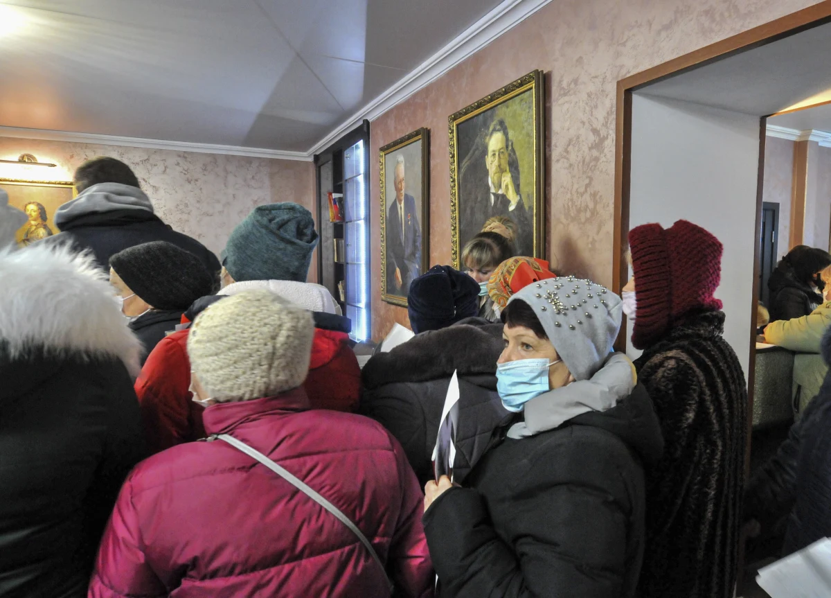 Amerykański Departament Stanu i ambasada USA w Moskwie wydała w niedzielę ostrzeżenie o zagrożeniu zamachami w centrach handlowych i innych miejscach publicznych w Rosji. Resort powołał się na niesprecyzowane doniesienia medialne.
