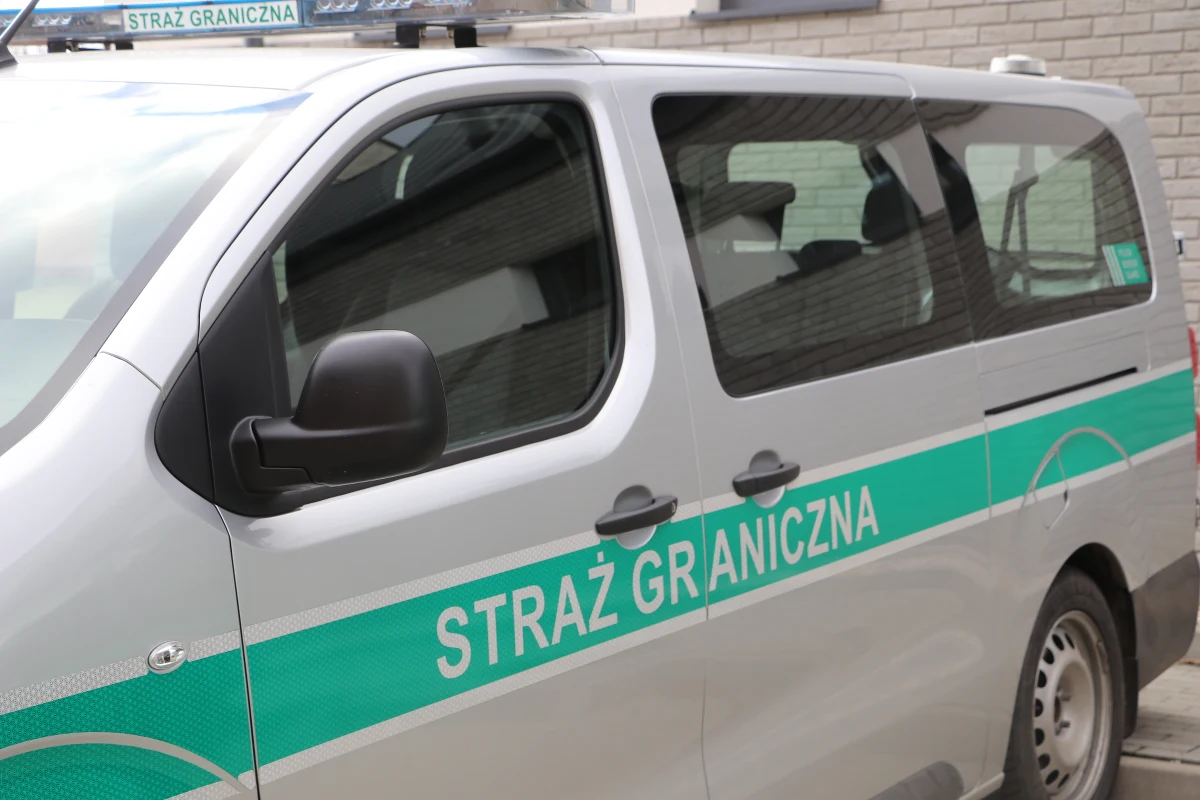 Funkcjonariusze Straży Granicznej z Medyki na Podkarpaciu zatrzymali obywatela Burundi, który pieszo przekroczył zieloną granicę z Ukrainą. Cudzoziemiec, jak twierdził, chciał zostać piłkarzem w polskim klubie.