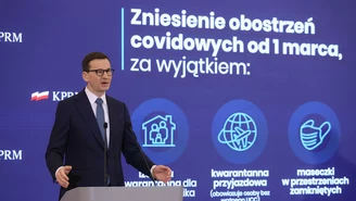 Rząd znosi większość obostrzeń. Zostają maseczki