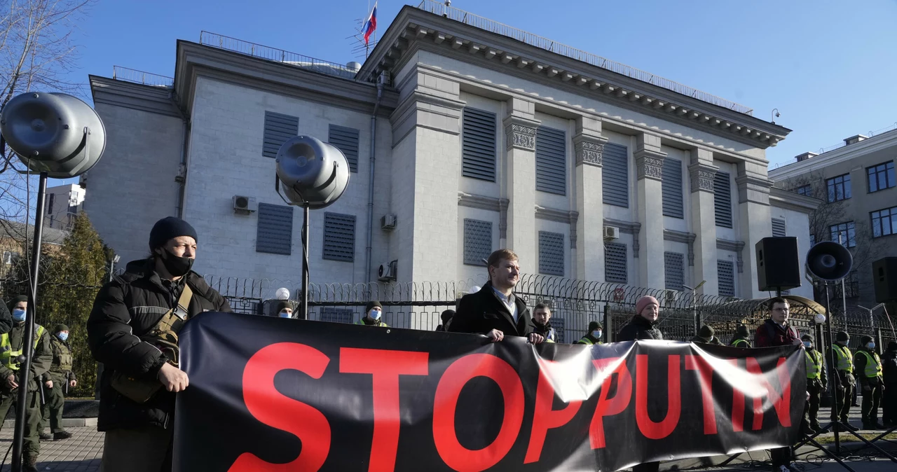 Protest pod ambasadą Federacji Rosyjskiej w Kijowie 