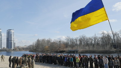 Na Ukrainie powstał niezbędnik ewakuacyjny dla uczniów. Co w nim jest?