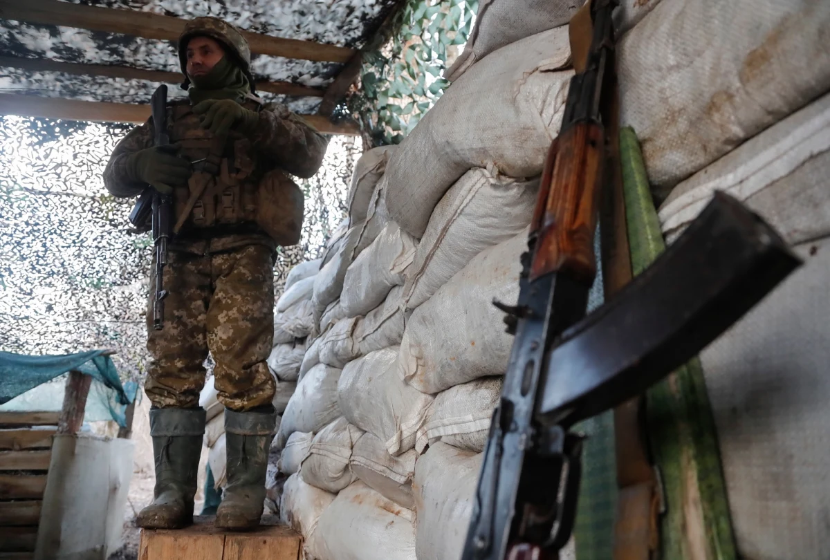 Prezydent Ukrainy Wołodymyr Zełenski ogłosił stan wojenny w całym kraju po tym, gdy w nocy ze środy na czwartek Rosja zbrojnie zaatakowała ten kraj.